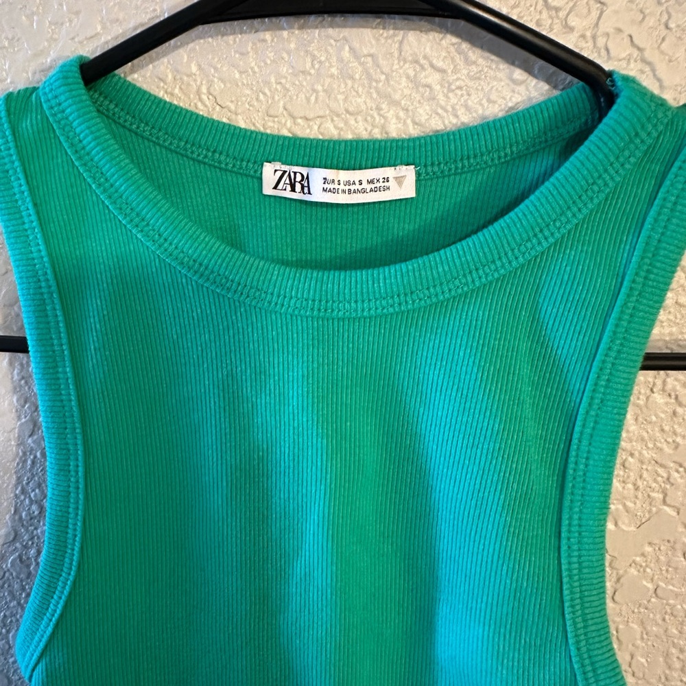 Green Ribbed Tank Top - Picture 3 of 3